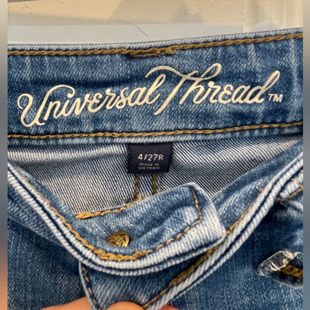 Universal Thread Mid Rise Jegging Size 4/27R - Picture 3 of 5